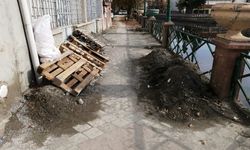 Porsuk Çayı etrafına yakışmayan manzara!