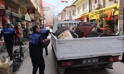 Eskişehir'de zabıta harekete geçti: Ne var ne yok topladılar