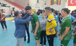 Eskişehir'de hentbolun kralı Atatürk MTAL!