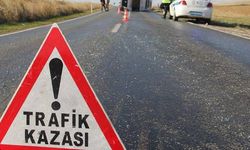 Afyonkarahisar’da refüje giren otomobilde 5 kişi yaralandı