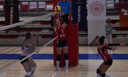 Voleyboldaki temsilcilerimiz parkeye çıkıyor
