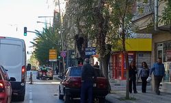 Atatürk Caddesi’nde duraklama trafiği aksattı