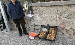 Eskişehir'de hastane önünde şifa satıyor