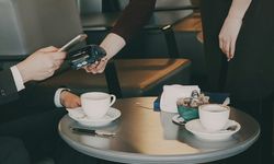 Tüketiciler artık zorunlu servis ve masa ücreti ödemeyecek!