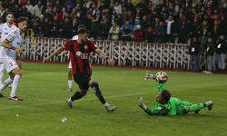 Deniz Keskin golle döndü