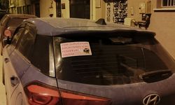 Eskişehir'de aracına öyle bir yazı astı ki gören yol verdi