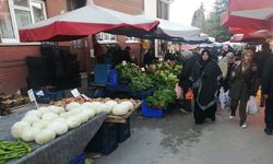 Eskişehir'de pazarcı esnafı endişeli: Tezgahını erken topluyor