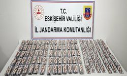 Eskişehir'de tarlaya zehir depolamışlar: Binlercesi ele geçirildi