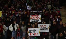 Pankartlar konuştu