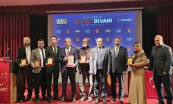 Saadet Partisi Eskişehir'den üyelere plaket