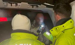 Eskişehir'de film gibi kovalamaca: Ter yöne girdi, polis aracına çarptı