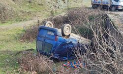 Bilecik’te araç köprüden düştü: Sürücü yaralandı