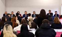 Vali Sözer Gölpazarı MYO'da öğrencilerle bir araya geldi