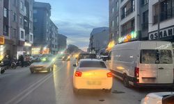 Çamlıca Mahallesi Birlik Caddesi’nde trafik sorunu büyüyor