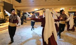 Eskişehir'de Yeşim Salkım ve Kırım müziği rüzgarı esti