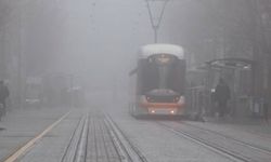 Eskişehirliler sisli bir güne uyandı: Sürücüler zor anlar yaşadı