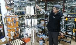 Geçim derdi Eskişehir'de hediyelik eşya sektörünü de vurdu
