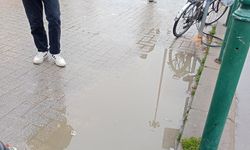 Eskişehir’de Vilayet Meydanı yağıştan sonra gölete döndü