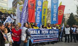 Eskişehir'de emekliler sokağa döküldü: Şehir eylem alanına döndü