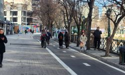 Eskişehir’de bisiklet yollarında kural ihlali tepki çekiyor!