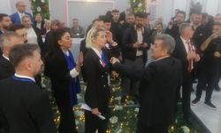 Eskişehir'deki kongrede gergin anlar: Divana yürüdüler