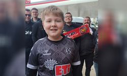 Eskişehirsporlu minik Kaan'ın hayali gerçek oldu