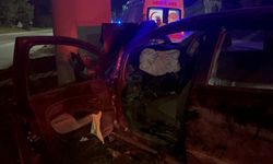 Eskişehir’de otomobil köprü kolonuna çarptı: 2 yaralı