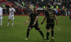 Eskişehirspor'un rakibinde hoca o pozisyona çok kızdı