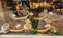 Eskişehir’de iftar sofralarının vazgeçilmezi tezgahlarda!