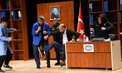Eskişehir'de adliye personeli tiyatro ile nefes aldı
