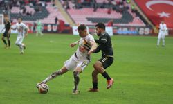 Bek mi yoksa kanat mı oynayacak?