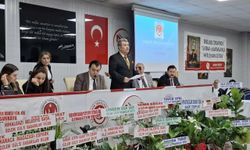 Eskişehir'deki kongrede çiçek skandalı