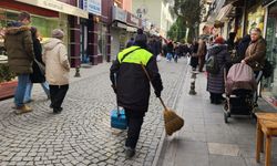 Eskişehir’de Odunpazarı Belediyesi sahada: İşlek caddelerde yoğun temizlik!