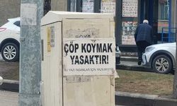 Eskişehir'de panoya yazılan uyarıya eklenen not dikkat çekti