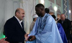 AK Parti İl Başkanı Albayrak vatandaşlarla bayramlaştı