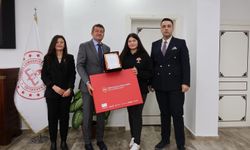 Bilecik'te genç yetenekler ödüllendirildi