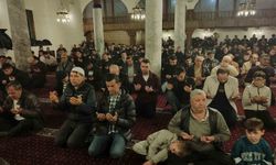 Kadir Gecesi huşu içinde idrak edildi