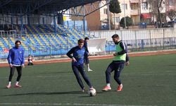 Söğütspor lider Kahraman Kazan Belediyespor’u ağırlıyor