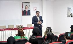 Eskişehir'de Yeşilay’dan bağımlılıkla mücadele semineri