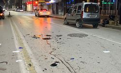 Eskişehir'de hafif ticari araçla motosiklet çarpıştı! 1’i ağır 2 yaralı!