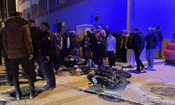 Eskişehir'de otomobille motosiklet çarpıştı: 2 kadın yaralandı