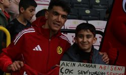 Eskişehirsporlu miniklerin mutluluk gözyaşları