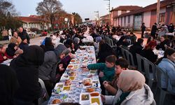 Tepebaşı’nda Ramazan bereketi: Binler aynı sofrada buluştu