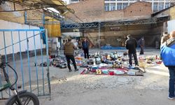 Eskişehir Bayat Pazarı'nda antika ve ikinci el eşyalara yoğun ilgi