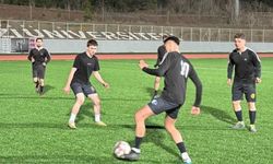 Eskişehir'de yurtlar yeşil sahada karşı karşıya geldi