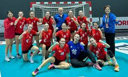 Eskişehir Hentbol kazanarak başladı