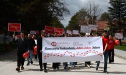 Anadolu Üniversitesi’nde otizm için kırmızı yürüyüş