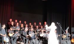 Eskişehir’de türkü gecesine yoğun ilgi