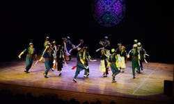 Anadolu Üniversitesi’nde halk dansları coşkusu