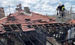 Seyitgazi'de korkutan yangın: Tek katlı ev kül oldu!